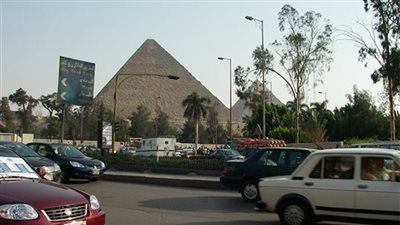 سيولة مرورية متوسطة في شوارع الهرم