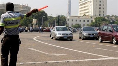 إعادة الحركة المرورية بمجرى العيون بعد حادث تصادم 