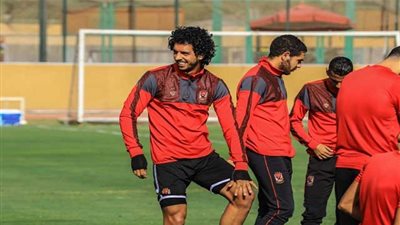 المستبعدون من مواجهة الأهلي والوصل يتدربون في التتش