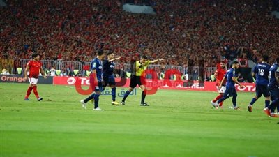 مستند.. إيقاف الجزائري مهدي عبيد حكم مباراة الأهلي والترجي