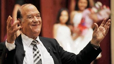 مهرجان القاهرة السينمائى يكرم حسن حسنى