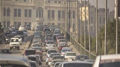 زحام مرورى أعلى كوبرى السندباد بسبب تعطل سيارة ملاكى 