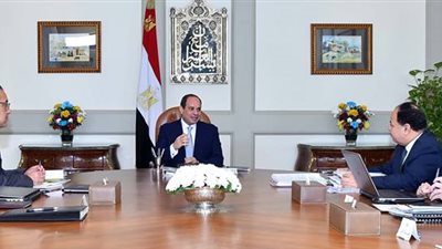 أبرز نقاط اجتماع الرئيس السيسي مع رئيس الوزراء ووزير المالية 