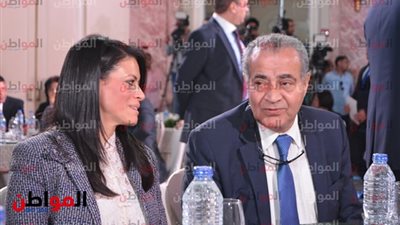 صور .. وزيرة السياحة تحضر حفل تكافل وكرامة وحديث جانبي مع مصيلحي