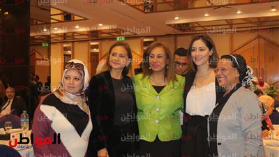 صور.. نيللي كريم تشهد المنتدى الختامي لـ