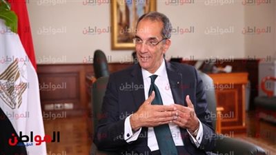 وزير الاتصالات يستعرض أمام الرئيس الرؤية الخاصة بالتحول إلى الحكومة الرقمية