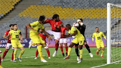 تعادل سلبي بين الأهلي والوصل بعد مرور 15 دقيقة