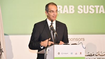 فيديو| وزير الاتصالات: الاستثمار في البشر والبنية التحتية من أهداف التنمية المستدامة