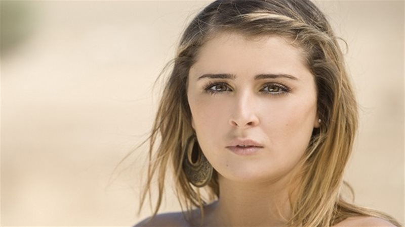 عائشة بن احمد 