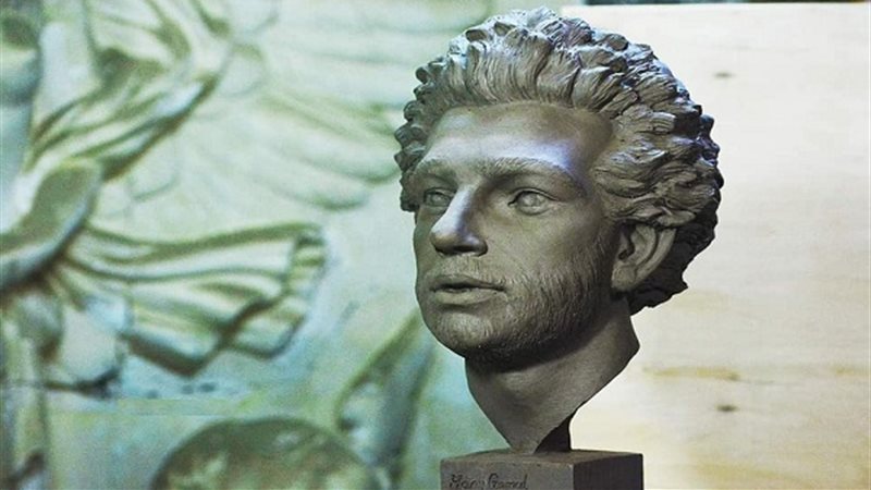 تمثال محمد صلاح