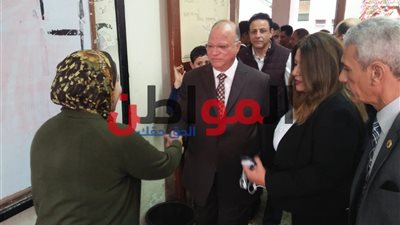 محافظ القاهرة يتفقد قافلة طبية بدار السلام