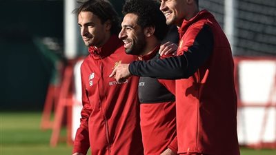 فيديو.. وصلة هزار بين محمد صلاح ولوفرين في مران ليفربول