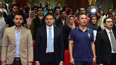 صور .. تفاصيل ندوة كن النسخة الأفضل من نفسك