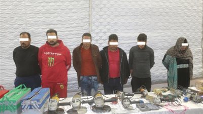 ضبط تشكيل عصابي تخصص فى سرقة محتويات المصانع ومخازن الأخشاب بدمياط