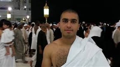 فيديو ..والدة الصيدلي المقتول في السعودية تروي تفاصيل أخر محادثه مع نجلها : طلب مني عروسة