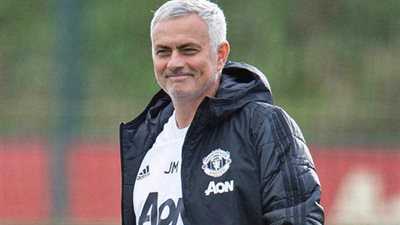 صورة .. جماهير ريال مدريد تطلب عودة مورينيو