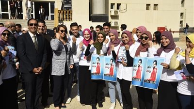 صور.. وزيرة التضامن تدعو طلاب جامعة مصر للعلوم والتكنولوجيا للمشاركة في برامج التنمية