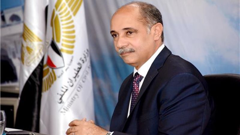وزير الطيران الفريق