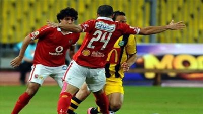 التعادل السلبي يحسم الشوط الأول لمباراة الأهلي والمقاولون