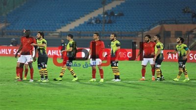 جماهير الأهلي تحيي ذكرى الشهداء في الدقيقة 74 أمام المقاولون