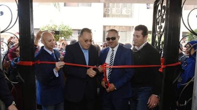 محافظ الشرقية يفتتح وحدة الغسيل الكلوي بمستشفى ديرب نجم المركزي
