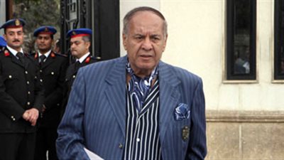 من هو نبيل لوقا بباوي الذي سيناقش رسالة الدكتوراه الخاصة به علي عبدالعال؟
