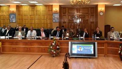 محافظ الشرقية يوجه بوضع آلية لاختيار الأم المثالية