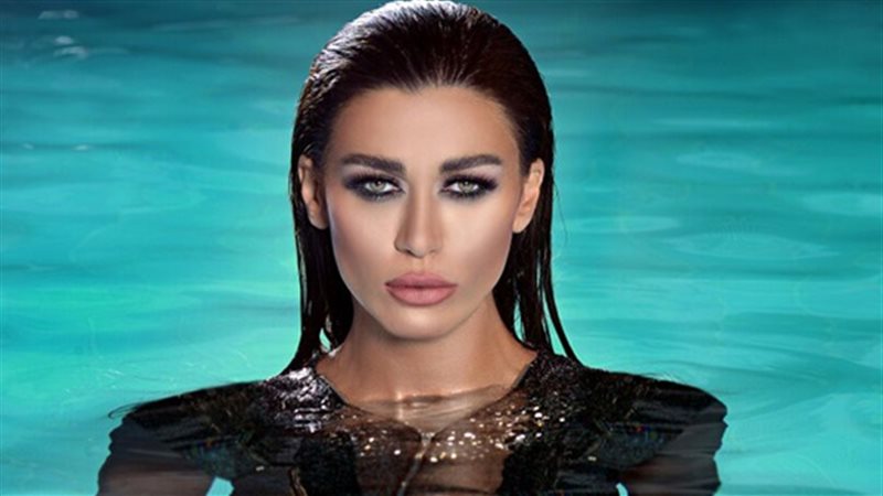 الفنانة نادين الراسي