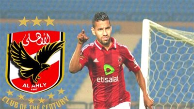 صورة.. مؤمن زكريا يعلن البقاء في الأهلي 