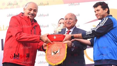 الأهلي يُكرم وزير الرياضة وعدد من المشاركين في ماراثون الدراجات