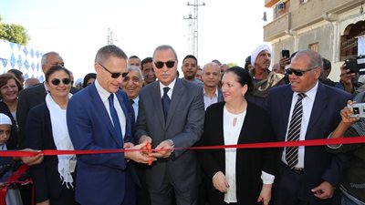 صور.. محافظ قنا يشهد بدء تشغيل مشروع تطوير الري الحقلي بمركز قفط