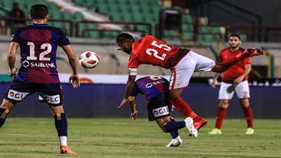 حسام عاشور يجري أشعة على قدمه اليوم   