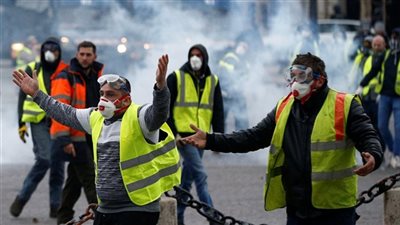 المدعي العام الفرنسي: مقتل أحد المحتجين من السترات الصفراء