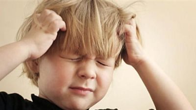 خليه يقرأ بصوت عالي .. أسهل طريقة لاستذكار دروسه