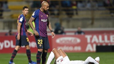 فيدال ينال احترام جماهير برشلونة