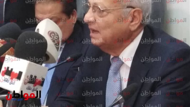 عاطف حلمي وزير الاتصالات