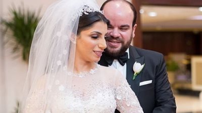 الفنان محمد عبد الرحمن يوجه رسالة إلى زوجته في عيد زواجهما