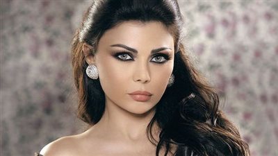 هيفاء وهبى تشعل شتاء الإسكندرية .. التفاصيل