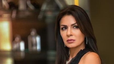 صورة مثيرة ليسرا ونجلاء بدر أشعلت مواقع التواصل الاجتماعي