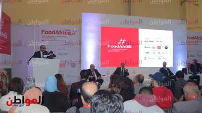 صور.. وزير التموين: 20 دولة ممثلة بمعرض الغذاء الأفريقى 2018