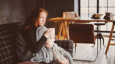 اشرب ميه كتير .. 14 نصيحة للهروب من اكتئاب الشتاء
