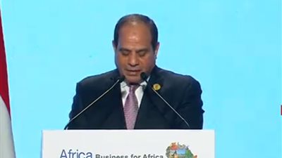 السيسي في الجلسة الختامية لمنتدى إفريقيا 2018: مصر تعزز التعاون مع القارة السمراء