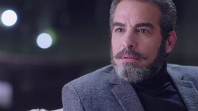 أحمد عبد العزيز احدث المنضمين لـ امير كرارة فى 