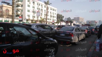 صور.. شلل مروري بمنطقة الجيزة 