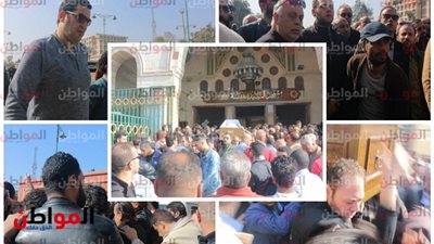 فيديو وصور .. الزحام وغياب النجوم يخيمان على جنازة المنتج أحمد السيد