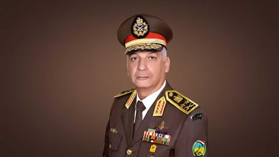 وزير الدفاع يلتقى وزير الأمن الداخلى الأمريكى 