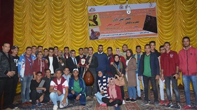 بالصور| الملحن حسن زكي فى استضافة جامعة الفيوم