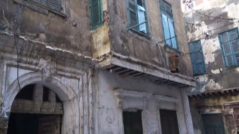عقار الإسكندرية المنهار