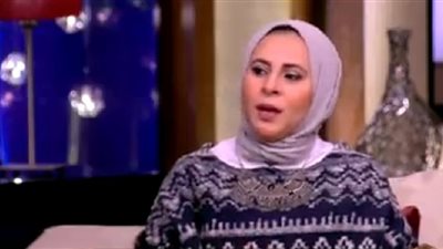 إحدى أولياء الأمور المشاركة بحملة 
