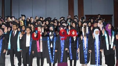 صور.. صيدلة الإسكندرية تحتفل بتخريج 800 طالب بحضور النقيب العام